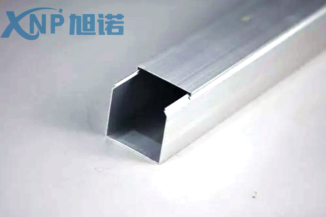 安裝鋁合金型材線槽這5個(gè)事項(xiàng)需要多注意.png 安裝鋁合金型材線槽這5個(gè)事項(xiàng)需要多注意.png